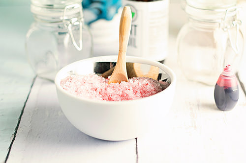Готовим соль для ванны дома